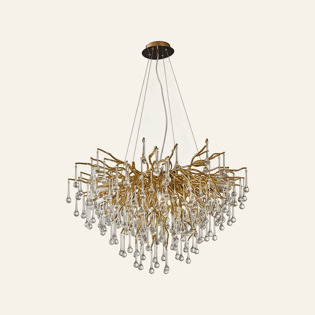 Rosée — lustre en cristal présenté sur fond ivoire