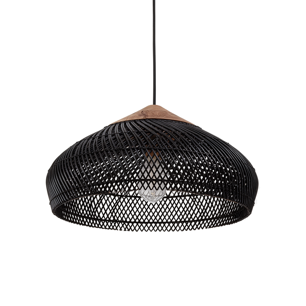 Onyx — suspension coupole en rotin tressé noir Ø40 × H19 cm, packshot fond blanc