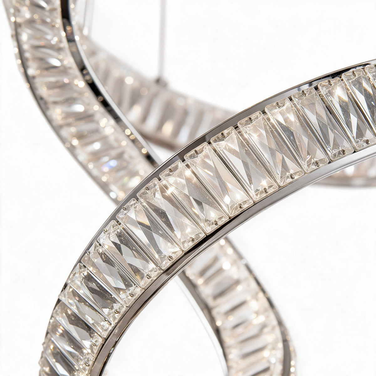 Belvédère — détail macro d'une section du ruban de cristal en spirale